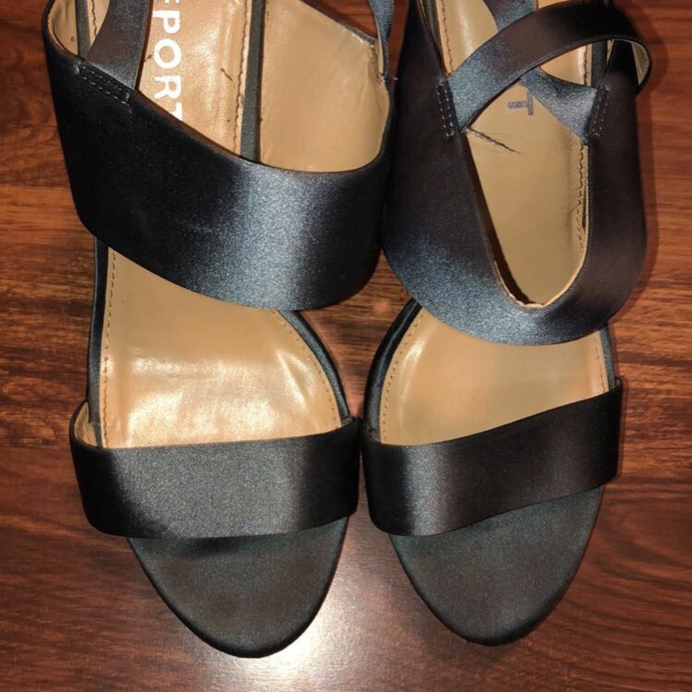 Heels - Picture 3 of 3
